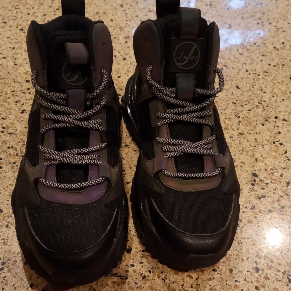 JAVI JIGGY BOOTS Size 9.5